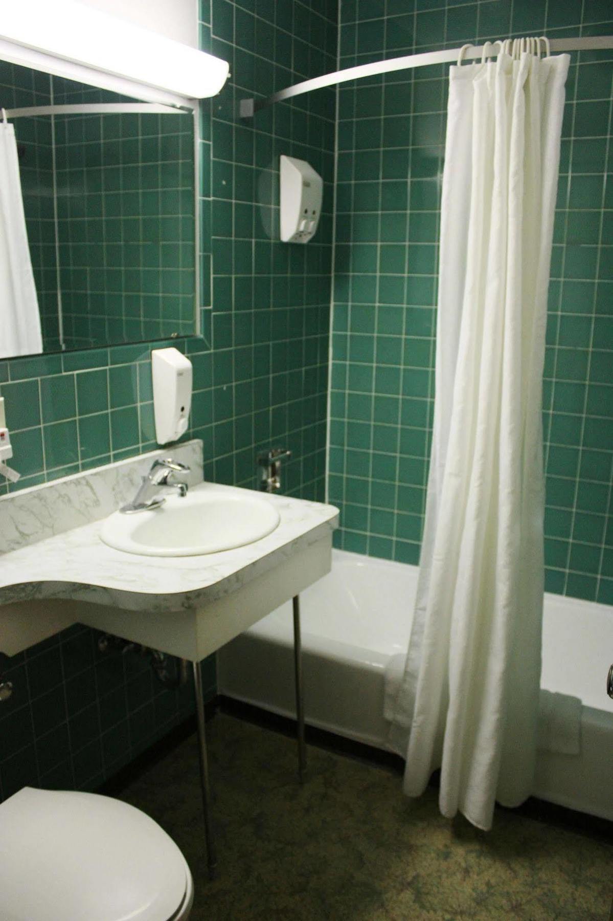 Relax Inn Chehalis Bagian luar foto